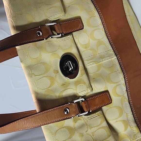 Coach VTG Hampton Signature satchel bag, yellow color - Picture 13 of 16